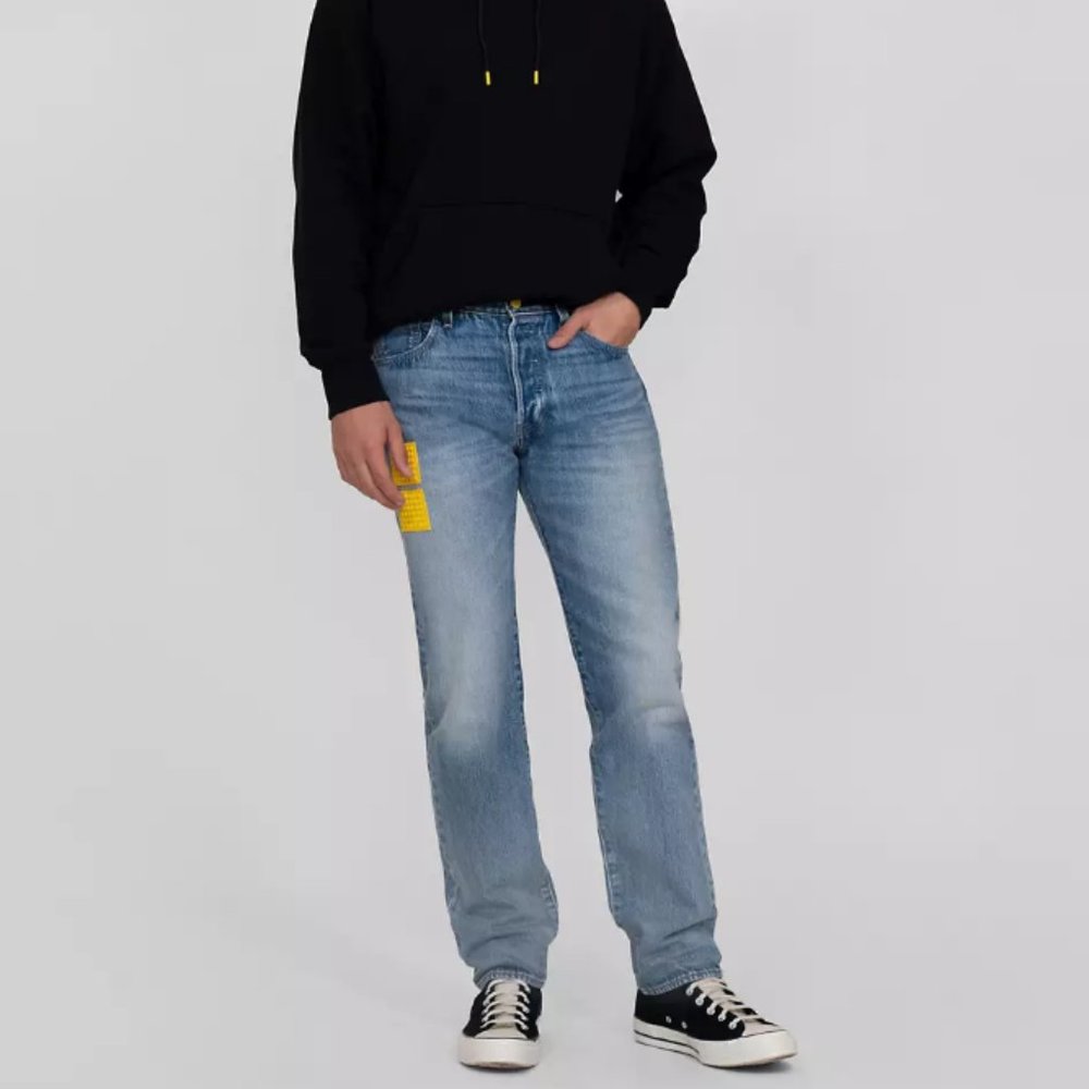 LEVI”S x LEGO 2020 Limited Edition Customizable 501 Jeans - Picture 2 of 14